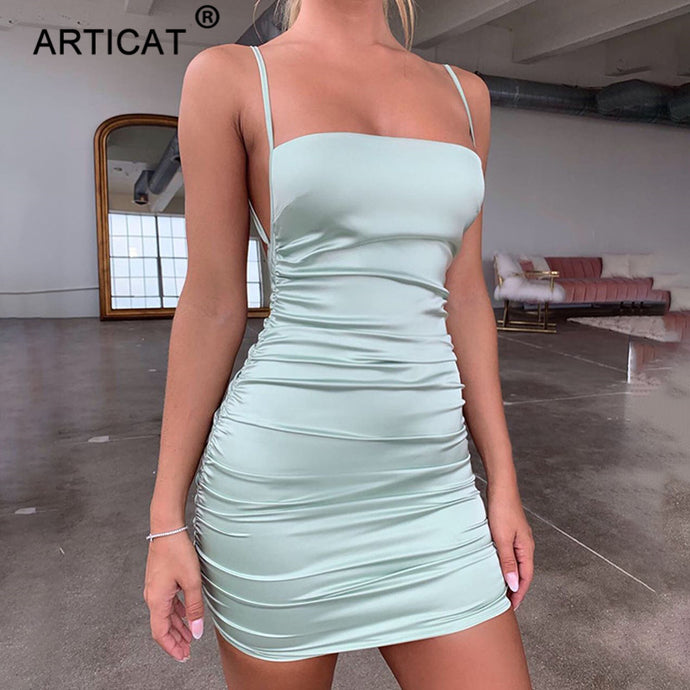 Article Spaghetti sangle Mini robe en Satin femmes Sexy dos nu croix pansement moulante robe de soirée plissée Stretch courte robe de Club
