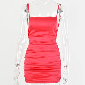 Artículo Spaghetti sangle Mini robe en Satin femmes Sexy dos nu croix pansement moulante robe de soirée plissée Stretch courte robe de Club
