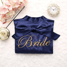 Cargar imagen en el visor de la galería, Mujeres chinas rayón bordado novia dama de honor Kimono Albornoz vestido Sexy Mini dormir camisón ropa de dormir batas de boda S0102