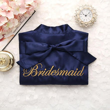 Cargar imagen en el visor de la galería, Mujeres chinas rayón bordado novia dama de honor Kimono Albornoz vestido Sexy Mini dormir camisón ropa de dormir batas de boda S0102