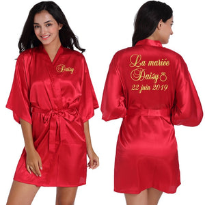 Logotipo personalizado Weddin Fecha Nombre Faux Silk Kimono Robe Mujer Boda Novia Dama de honor Batas Despedida de soltera Boda Preparewear