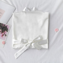 Load image into Gallery viewer, Wedding Bride Bridesmaid Robe Dressing Gown Sexy Women Bathrobe Nightgown Short Sleepwear Casual Flower Kimono Geisha M L XL