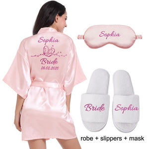 Logotipo personalizado Weddin Fecha Nombre Faux Silk Kimono Robe Mujer Boda Novia Dama de honor Batas Despedida de soltera Boda Preparewear