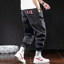 Charger l&#39;image dans la galerie, 2020 New Hip Hop Harem Jeans Pants Men Loose Joggers Denim Casual Sweatpants Korea Ankle Length Trousers Streetwear