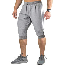 Cargar imagen en el visor de la galería, ¡Novedad de 2021! Pantalones cortos bombachos ajustados informales para correr para hombre, pantalones suaves 3/4, pantalones de chándal de nueva marca a la moda para hombre, pantalones cortos cómodos de verano para hombre XXXL