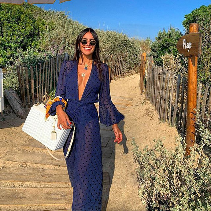 Vestido playero blanco con estampado de lunares para verano del 2021