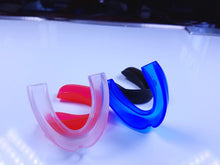 Charger l&#39;image dans la galerie, 1 Set New Shock Sports Mouthguard Mouth Guard Teeth Protect for Boxing Basketball Top Grade Gum Shield